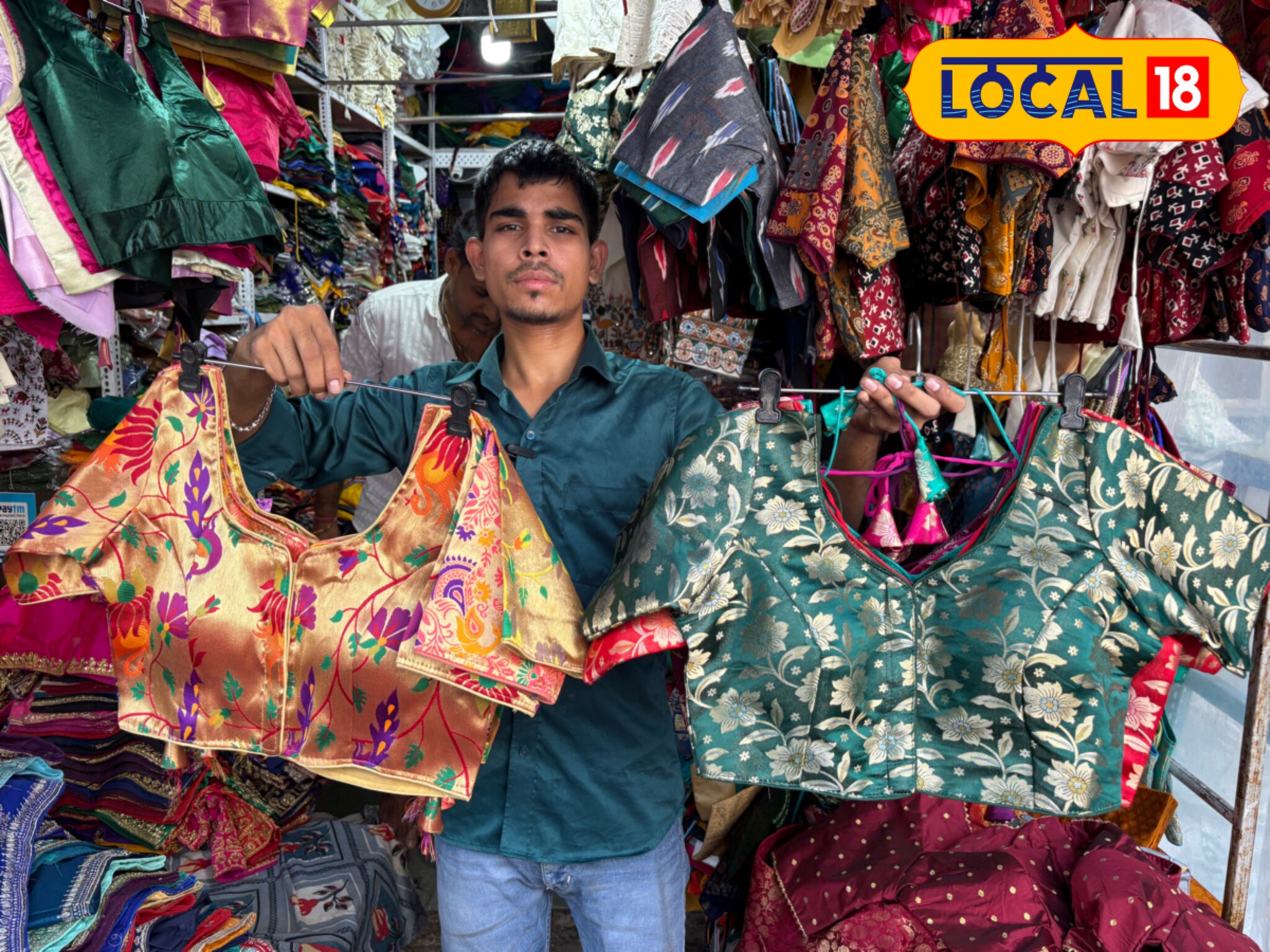 Blouse Shopping : लग्नासाठी रेडीमेड ब्लाऊज फक्त 200 रुपयांपासून, आकर्षक डिझाईनमध्ये इथं करा खरेदी