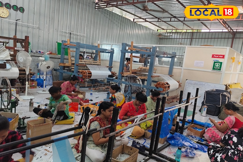 या सर्व वस्तू ऑनलाइन आणि ऑफलाइन दोन्ही माध्यमातून उपलब्ध आहेत. या व्यवसायातून मोठ्या प्रमाणात रोजगार निर्मिती झाली असून, आज या व्यवसायाचा वार्षिक टर्नओव्हर दीड कोटीपेक्षाही जास्त आहे. त्यांच्या या व्यवसायाचं पंतप्रधान नरेंद्र मोदी यांनी देखील कौतुक केलं आहे.