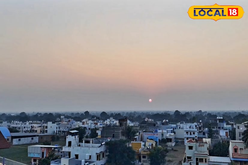 सांगली जिल्ह्यात मागील 24 तासात 15.8 अंश सेल्सिअस किमान तापमानाची नोंद झाली. आज जिल्ह्यात कमाल तापमान 32 अंशावर राहील. तसेच किमान तापमान 18 अंशावर राहील. सांगलीत अंशत: ढगाळ हवामानाच्या चाहूलीने थंडीचा कडाका कमी झाला आहे.