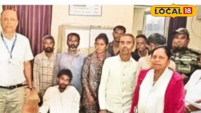 ‎हरवलेल्या मुलाच्या पुनर्भेटीने कुटुंबाच्या डोळ्यांतून आनंदाश्रू<br>‎