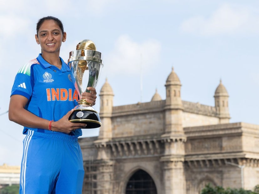नवी मुंबईच्या डीवाय पाटील स्टेडिअमवर भारताच्या महिला क्रिकेटरने इतिहास रचला आहे. कारण हरमनप्रीतच्या नेतृत्वाखाली भारताने वुमेन्स वर्ल्ड कप जिंकला आहे. 