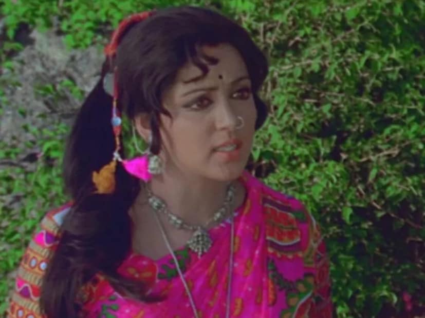  हेमा मालिनी यांना पुढे रमेश सिप्पी यांनी समजावलं की या पात्राला कमी स्क्रीन टाइम असला तरी हेच पात्र या सिनेमाची जान आहे. बसंती हे पात्र लोकांच्या लक्षात राहील आणि तसंच झालं.