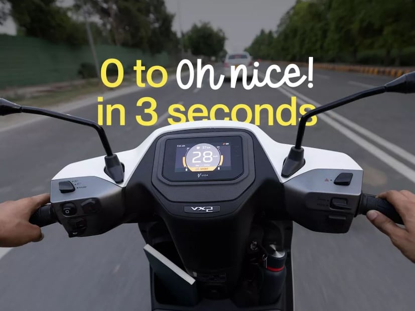 भारतातील सर्वात मोठ्या दुचाकी उत्पादक कंपनी असलेल्या हिरो मोटोकॉर्प (Hero MotoCorp) ने आता पुन्हा एकदा स्कुटर सेगमेंटमध्ये धमाका केला आहे. हिरोनं आपली ईलेक्ट्रिक ब्रँड असलेल्या VIDA च्या मदतीने नवीन विडा (Vida) VX2 Go 3.4 kWh लाँच केली आहे. भारतातील सर्वात मोठ्या दुचाकी उत्पादक कंपनी असलेल्या हिरो मोटोकॉर्प (Hero MotoCorp) ने आता पुन्हा एकदा स्कुटर सेगमेंटमध्ये धमाका केला आहे. हिरोनं आपली ईलेक्ट्रिक ब्रँड असलेल्या VIDA च्या मदतीने नवीन विडा (Vida) VX2 Go 3.4 kWh लाँच केली आहे.