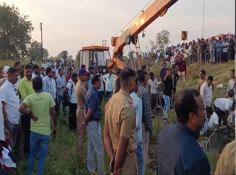 विशेष म्हणजे हे जोडपं नुसतं गायब झालं नव्हतं तर त्यांचे फोनही लागत नव्हते.त्यामुळे त्यांचा काहीच थांगपत्ता लागत नव्हता.त्यामुळे जळगावमधील त्यांचे नातेवाईक प्रचंड चिंतेत होते.