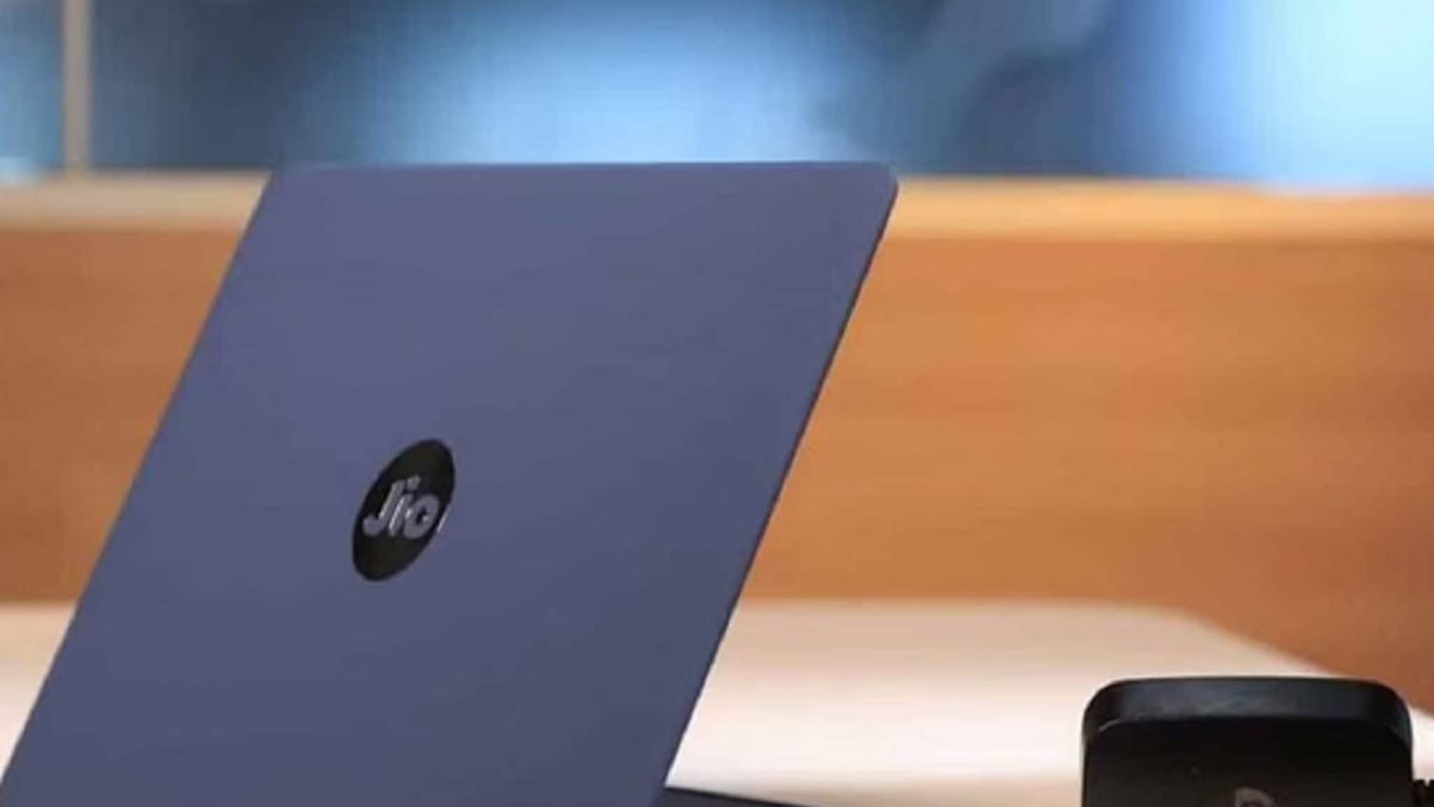 सर्वात स्वस्त Laptop च्या किंमतीत कपात! Jio ने कमी केले लॅपटॉपचे दर 