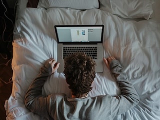 लॅपटॉप मिस्टेक लॅपटॉप मिस्टेक