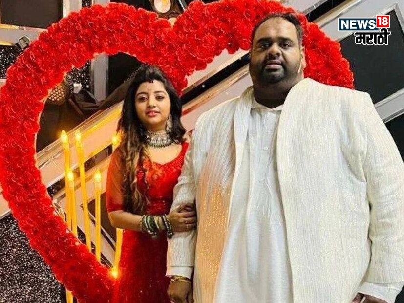 चंद्रशेखरनशी लग्नाआधी महालक्ष्मीने पहिल्या पतीला घटस्फोट दिला होता.  विद्युम वराई काथिरु सिनेमाच्या सेटवर दोघांची भेट झाली. 1 वर्ष दोघे मित्र होते. त्यानंतर त्यांनी लग्न केलं. 