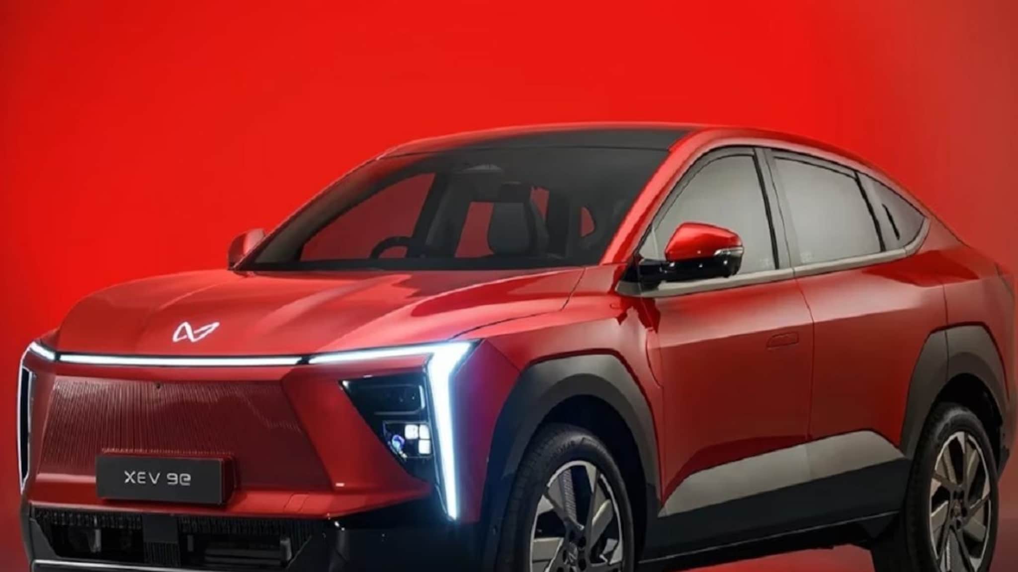 महिंद्राच्या इलेक्ट्रिक कारवर मिळतेय सूट! 1.55 लाखांचं डिस्काउंट, सोडू नका संधी 