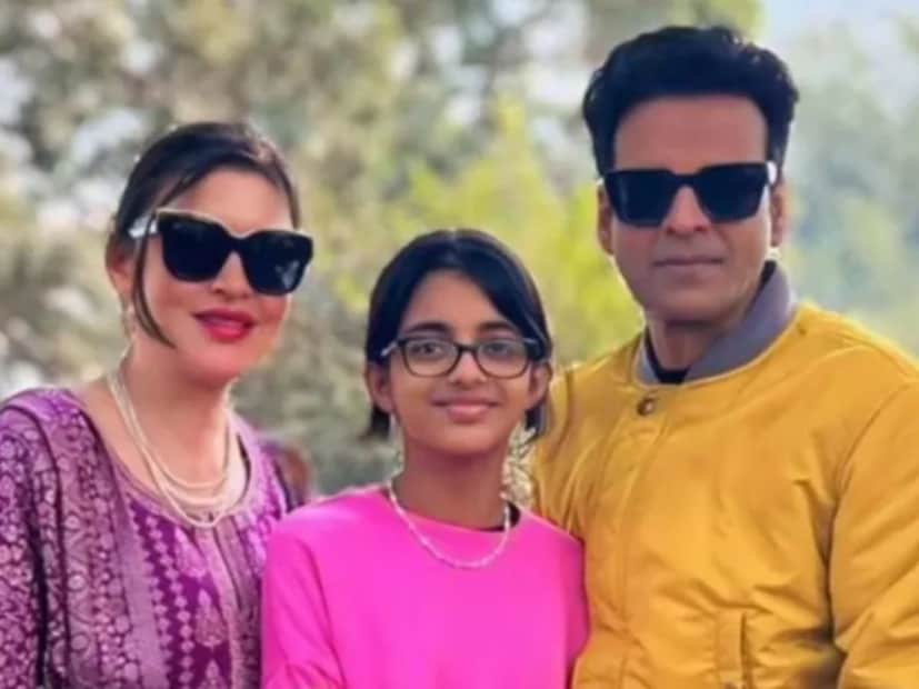  शबानाला निर्माते विधू विनोद चोप्रा यांनी करीब (1998) या चित्रपटातून लॉन्च केले. केवळ इतकेच नव्हे, तर त्यांनी शबानाला त्यांच्या पात्राचे नाव म्हणजेच 'नेहा' वैयक्तिक आयुष्यातही स्वीकारण्याचा सल्ला दिला. त्यामुळे शबानाला 'नेहा' हे नाव पडले. मात्र त्यांना ते फारसे आवडले नाही. अनेक वर्षांनी दिलेल्या एका मुलाखतीत शबानाने सांगितले की त्यांना नेहाच्या व्यक्तिमत्त्वात स्वतःला बसवावे लागले, परंतु त्यांना त्यांचे खरे नाव 'शबाना' हे अधिक प्रिय होते.