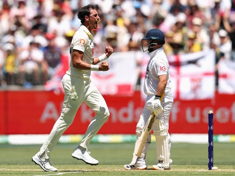 मिचेल स्टार्कने 7 विकेट घेत 58 धावा दिल्या, ज्यामुळे इंग्लंडसमोर या 5 मॅचच्या सिरीजमध्ये मोठं आव्हान उभं राहिलं आहे. मिचेल स्टार्कने मॅचच्या पहिल्याच ओव्हरमध्ये विकेट घेण्याची आपली खासियत पुन्हा एकदा सिद्ध केली. 