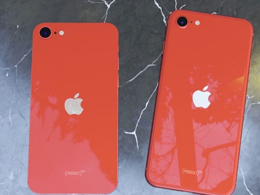 खरं तर, हे छोटंसं छिद्र आवाज कमी करणारा मायक्रोफोन आहे. हा मायक्रोफोन बॅकग्राऊंडचा आवाज कमी करतो.  फोनच्या समोरील मायक्रोफोनचा उपयोग फक्त आवाज ऐकण्यासाठी आहे, तर मागील छिद्र बॅकग्राऊंड आवाज कमी करण्यासाठी आहे.