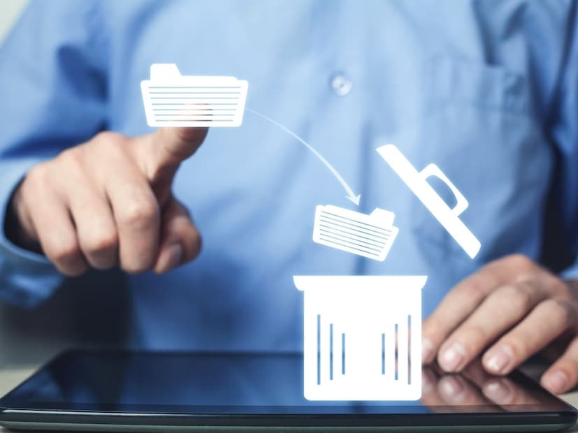 या दरम्यान तुम्ही तो फोटो हवं असल्यास पुन्हा Restore करू शकता. जर त्या कालावधीत तुम्ही फोटो रिस्टोर केला नाही, तर तो सिस्टममधून कायमचा काढला जातो.