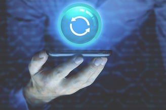 Interesting Facts : मोबाईल फोन रिस्टार्ट केल्यानंतर तो जास्त स्मूथ कसा चालतो?