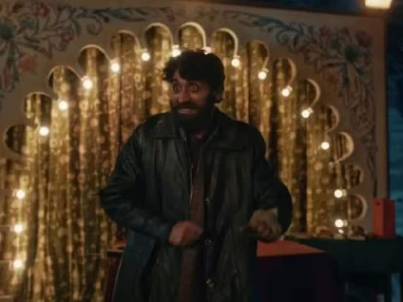  रिदवान प्रकरणाची चौकशी करत असतो. त्याच वेळी आणखी अनेक मुले गायब होतात. आश्चर्याची बाब म्हणजे गायब झालेली सर्व मुले एका शाळेचीच आहेत. दुसरीकडे, रिदवानच्या कुटुंबाला घरात विचित्र सावल्या दिसतात, तर कधी आवाज ऐकू येतात. प्रकरणाची चौकशी चालू असतानाच डीएसपी रिदवानची मुलगी अचानक गायब होते आणि नंतर कथेत जबरदस्त ट्विस्ट येतात. या चित्रपटाची खासियत ही आहे की सुरुवातीला ही सस्पेन्स थ्रिलरसारखी वाटते, पण काही वेळानंतर ती हॉररमध्ये बदलते.