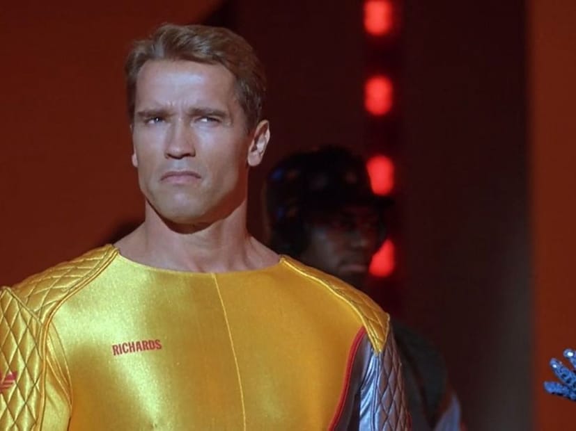  द रनिंग मॅन (The Running Man) : 'द रनिंग मॅन' हा एक हॉलिवूड डायस्टोपियन अॅक्शन थ्रिलर फिल्म आहे. एडगर राइट दिग्दर्शित हा चित्रपट 14 नोव्हेंबरला सिनेमागृहात प्रदर्शित होणार आहे.