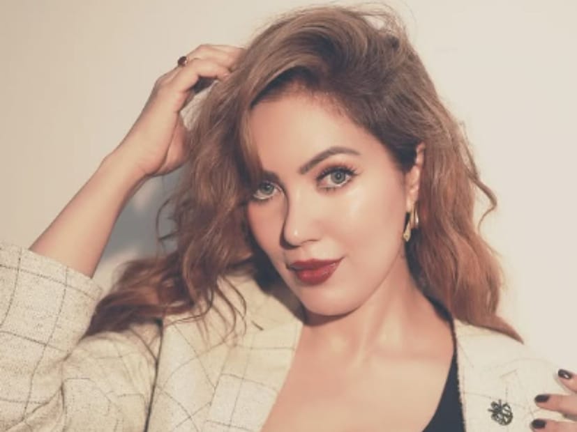  मिडिया रिपोर्टनुसार, 'तारक मेहता का उल्टा चश्मा' या मालिकेतील एका एपिसोडसाठी बबीता जी अर्थात मुनमुन दत्ता 50,000 ते 75,000 मानधन घेते. 2021 मध्ये मुनमुन दत्ताची संपत्ती 29 कोटी रुपये होती. तर 2025 मध्ये तिचं एकूण नेटवर्थ 40 कोटी रुपये झालं.