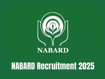 NABARD Recruitment: ग्रॅज्युएट तरूणांसाठी सरकारी नोकरीची सुवर्णसंधी! पगार 1 लाख रुपये, कधीपासून कराल अर्ज? NABARD Recruitment: ग्रॅज्युएट तरूणांसाठी सरकारी नोकरीची सुवर्णसंधी! पगार 1 लाख रुपये, कधीपासून कराल अर्ज?