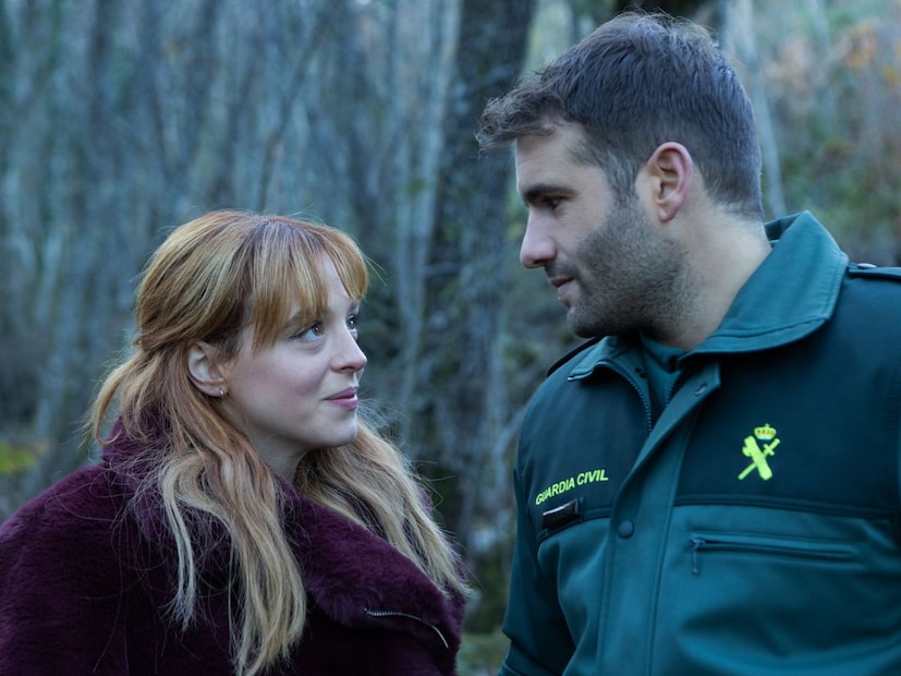  द क्रिस्टल कुकू (The Cristal Cuco) : द क्रिस्टल कुकू हा एक स्पेनिश ड्रामा आहे. क्लारा नामक एका डॉक्टरावर आधारित या चित्रपटाचं कथानक आहे. 14 ऑक्टोबरपासून नेटफ्लिक्स या ओटीटी प्लॅटफॉर्मवर प्रेक्षकांना हा चित्रपट पाहता येईल.