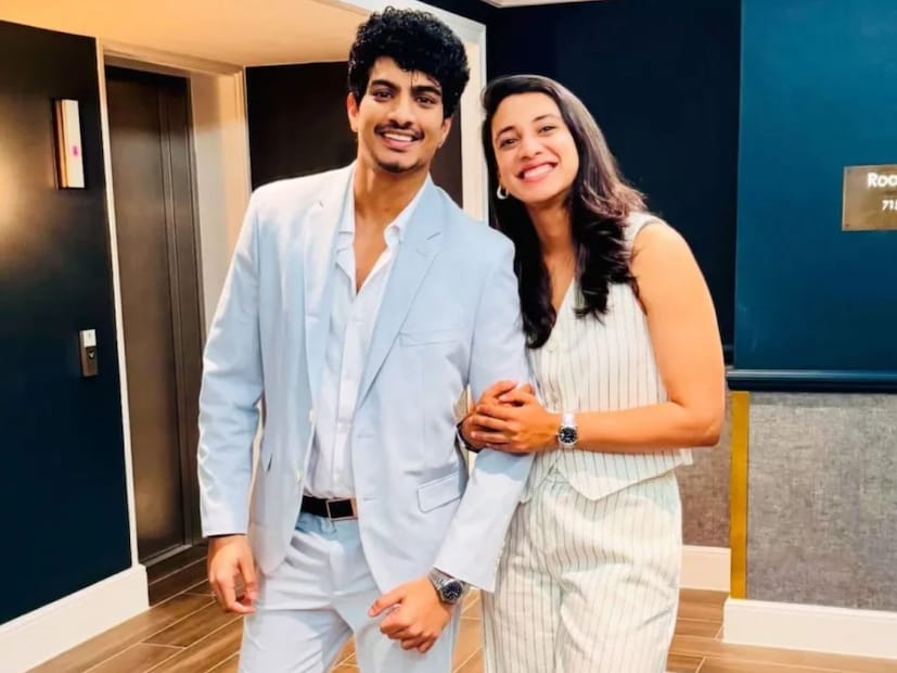  पलाशची प्रकती आता स्थिर असून त्याच्यावर उपचार करणारे डॉ. दीपेंद्र त्रिपाठी यांनी हेल्थ अपडेट शेअर केली आहे. डॉक्टरांनी दिलेल्या माहितीनुसार, पलाशला अती ताण आणि चिंतेमुळे त्रास झाला आहे. पण त्याला कोणता रोग किंवा गंभीर स्वरुपाचा हार्ट अटॅक आलेला नाही".