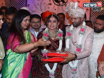  Pankaja Munde PA Anant Garje Wife dr gauri Finished her self 