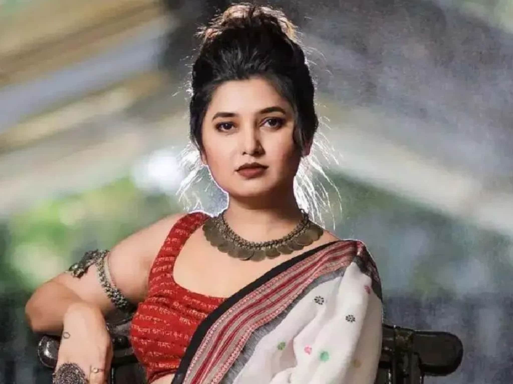 Prajakta Mali: मांसाहार करणाऱ्यांवर बरसली प्राजक्ता माळी, हानिकारक परिणाम सांगत स्पष्टच म्हणाली, “ते सडलेलं अन्न…”