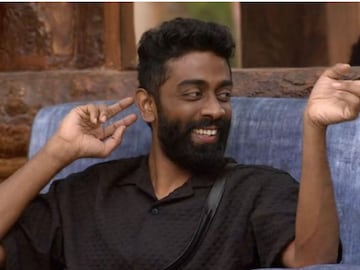 मोठी बातमी : प्रणित मोरे Bigg Boss 19 मधून आऊट, रुग्णालयात दाखल मोठी बातमी : प्रणित मोरे Bigg Boss 19 मधून आऊट, रुग्णालयात दाखल