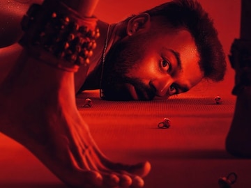 2025 मधली सर्वात खतरनाक हॉरर फिल्म, थरकाप उडवणारा प्रत्येक सीन 2025 मधली सर्वात खतरनाक हॉरर फिल्म, थरकाप उडवणारा प्रत्येक सीन