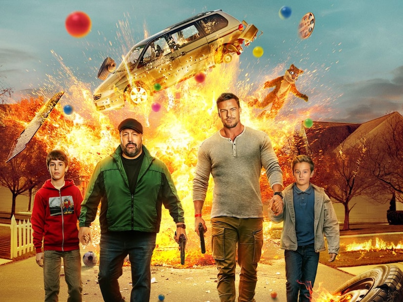  प्लेडेट :'प्लेडेट' हा एक मानसशास्त्रीय थ्रिलर चित्रपट आहे. मुलांची एक भेट रहस्यमय वळण घेताना या चित्रपटात पाहायला मिळेल. सुरुवातीला कथा साधारण वाटते, पण हळूहळू गोष्टी गुंतागुंतीच्या होऊ लागतात आणि वातावरण तणावपूर्ण बनते. मुलांची मैत्री, पालकांची भीती आणि रहस्यांचे उलगडणे हे चित्रपटाला अत्यंत रोमांचक बनवतं.