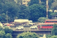 Pune Navale Bridge Accident : नवले पुलावर असं काय आहे? इथं होतात सगळ्यात जास्त अपघात; म्हणतात ब्लॅक स्पॉट