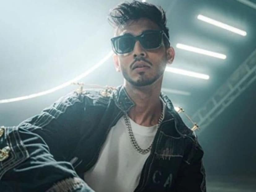  तल्हा अंजुम यांचा भारतात मोठा चाहतावर्ग आहे. तिरंगाला दिलेल्या या सन्मानामुळे अनेक भारतीय चाहते त्यांच्यापाठीशी उभे राहिले आहेत. तल्हा गेल्या काही वर्षांत प्रकाशझोतात आले आहेत.