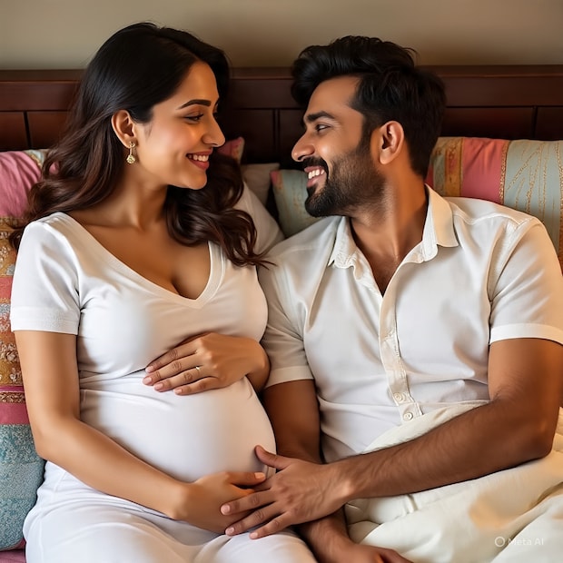 पुढे त्या म्हणाल्या, तुमच्या प्रेग्नन्सीत काही समस्या नसेल तर या काळातील शारीरिक संबंध सुरक्षित मानले जातात. त्यानंतर शेवटचे तीन महिने विशेषत: नवव्या महिन्यात तर काही वेळा किंवा काही डॉक्टर स्वतःच कपल्सना रिलेशन ठेवण्याचा सल्ला देतात. याचं कारण म्हणजे वीर्यात असलेले लिक्टेक्ट एंझाइम बहुतेक वेळा नैसर्गिक प्रसूतीमध्ये मदत करतात