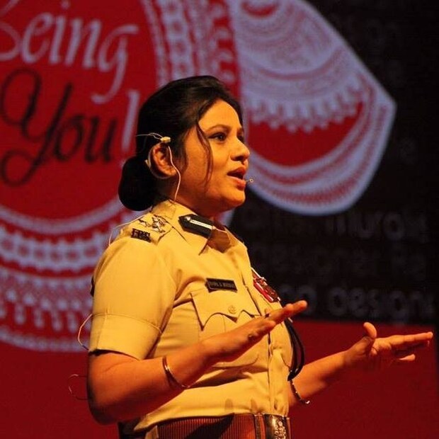 रुपा यांनी एका पॉडकास्टला दिलेल्या मुलाखतीत त्या म्हणाल्या होत्या की,  जेव्हा मी आयपीएस झाले, तेव्हा माझ्या नातेवाईकांनी माझ्या वडिलांना विचारले होते की त्यांनी मुलीला पोलीस दलात कसे काय जाऊ दिले? पण माझ्या पालकांची विचारसरणी नेहमीच प्रगतीशील होती.  माझ्या वडिलांनीच मला हे स्वप्न दाखवले. त्यांनी सांगितले की तू आयएएस किंवा आयपीएस हो. तेव्हा माझ्या तिसऱ्या इयत्तेतील शिक्षिकेला मी दिलेले हेच उत्तर होते, ज्यामुळे सगळ्यांनी माझ्यासाठी टाळ्या वाजवल्या होत्या. त्याच क्षणी माझ्या मनात 'आयपीएस' काहीतरी खास आहे, हे बिंबलं होतं.