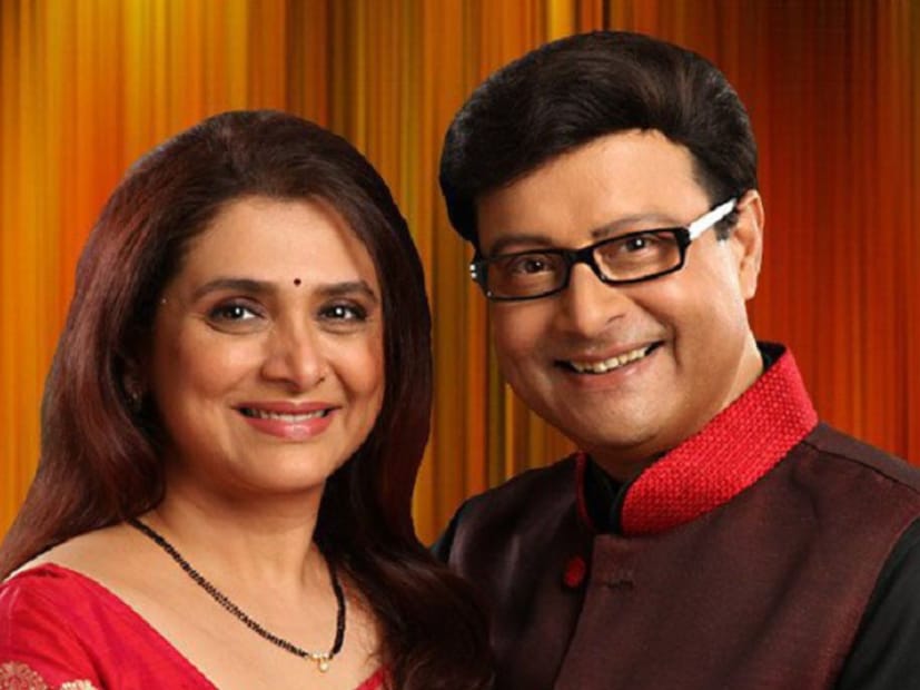  सचिन पिळगांवकर सध्या आपल्या चित्रपटांपेक्षा विविध विधानांमुळे चर्चेत आहेत. सचिन पिळगांवकर आणि सुप्रिया यांनी डिसेंबर 1985 मध्ये संसार थाटला असून त्यांना श्रिया पिळगांवकर ही मुलगीदेखील आहे. 'नवरी मिळे नवऱ्याला' या चित्रपटाच्या शूटिंगदरम्यान सचिन आणि सुप्रिया एकमेकांच्या प्रेमात पडले होते.