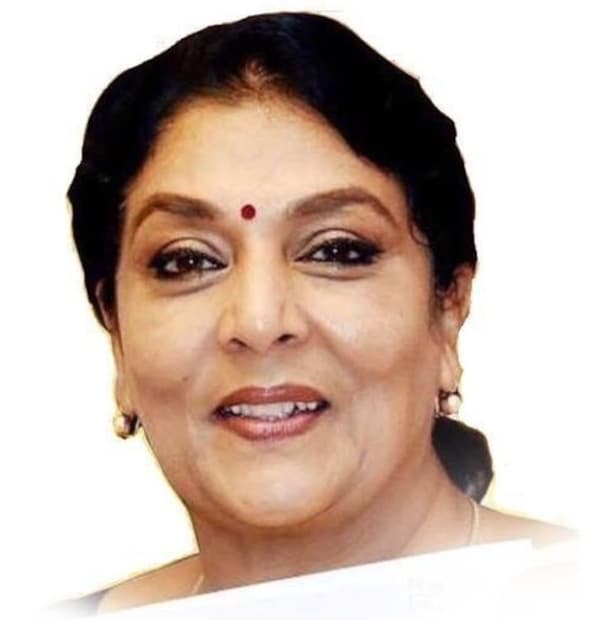  शाहरुख खानच्या ‘दिल आशना है’ या 1992 मध्ये प्रदर्शित झालेल्या चित्रपटात रेनू धारीवालही दिसल्या होत्या. या चित्रपटात रेनू धारीवाल यांनी शाहरुख खानच्या बहिणीची भूमिका साकारली होती. रेनू धारीवाल या ‘मस्त कलंदर’ (1991), ‘खिलाफ’ (1991) आणि ‘भ्रष्टाचार’ (1989) या चित्रपटांत झळकल्या आहेत.