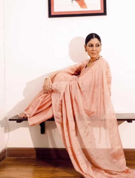  आपलं काम आणि मेहनतीच्या जोरावर साक्षीने आपली वेगळी ओळख निर्माण केली आहे. साक्षी तंवर छोट्या पडद्यावरील सर्वात श्रीमंत अभिनेत्री आहे. साक्षीची एकूण संपत्ती 50 कोटी रुपयांच्या आसपास आहे. आजही तिने लग्न केलेलं नाही. पण एका मुलीला दत्तक घेतलं आहे.