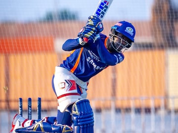 वानखेडेवरून मारलेला सिक्स, आता अरबी समुद्रात जाणार... मुंबईने गुजरातकडून खेचून आणला नवा 'पोलार्ड'! वानखेडेवरून मारलेला सिक्स, आता अरबी समुद्रात जाणार... मुंबईने गुजरातकडून खेचून आणला नवा 'पोलार्ड'!