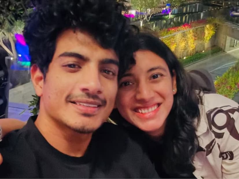  23 नोव्हेंबर 2025 रोजी स्मृती आणि पलाश लग्न करणार होते. त्यांच्या लग्नासाठी जगभरातील चाहते उत्सुक होते. पण स्मृतीच्या वडिलांची प्रकृती खालावल्याने हे लग्न पुढे ढकलण्यात आलं. त्यानंतर पलाशने स्मृतीला फसवलं असल्याच्या अनेक चर्चांना उधाण आलं. याबद्दल अधिकृतरित्या अद्याप काहीही समोर आलेलं नाही.