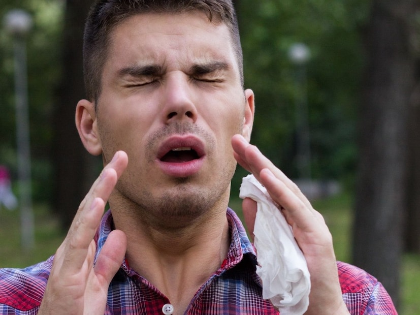 जेव्हा तो रुग्णालयात पोहोचला तेव्हा सीटी स्कॅनमध्ये त्याच्या श्वासनलिकेमध्ये 2x2 मिमी छिद्र असल्याचं दिसून आलं. छाती आणि फुफ्फुसांमध्ये हवा जमा झाली होती, जी प्राणघातक ठरू शकते. या प्रकरणाचे प्रमुख लेखक डॉ. राशचर्ड्स मिसिरोव्ह म्हणाले, 