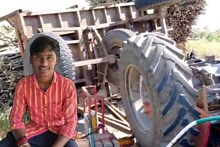 ऊसाने भरलेला ट्रॅक्टर पलटी, मयूरचा जागेवर जीव गेला, करमाळ्याची घटना