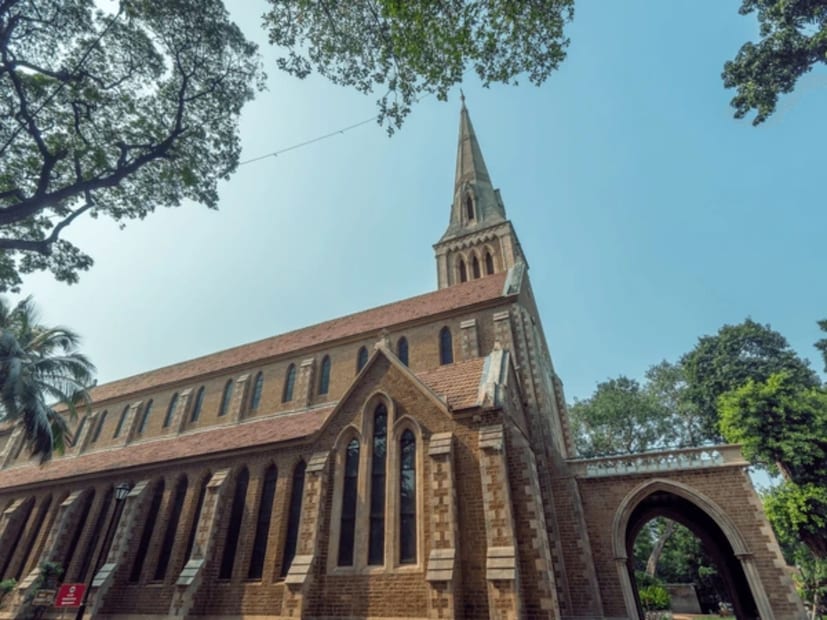  पहिल्या अफगाण युद्धातील सैनिकांच्या स्मृतीप्रित्यर्थ बांधलेल्या सेंट जॉन द इव्हॅजेलिस्ट हे अफगाण चर्च देखील तुम्ही पाहू शकता.