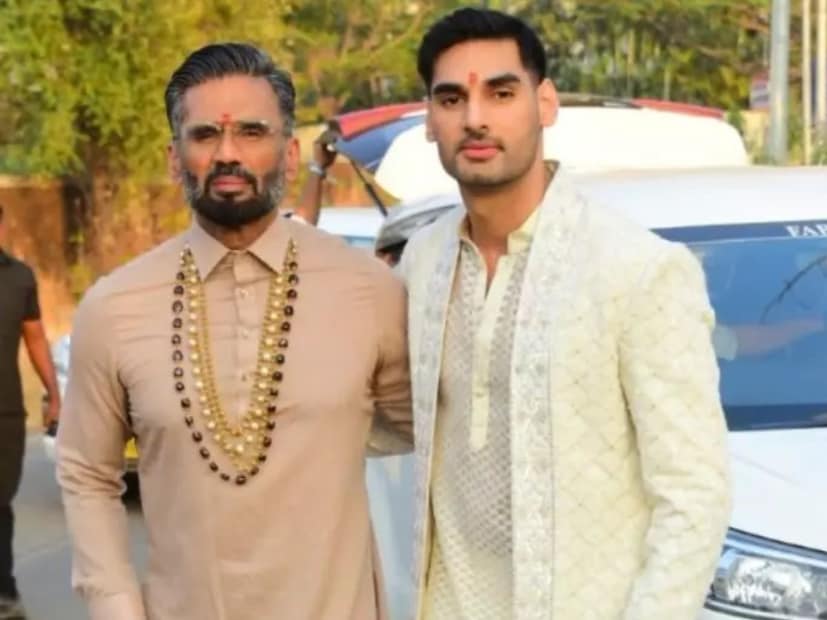  सुनील शेट्टी सोशल मीडियावर चांगलेच सक्रीय आहेत. आता ते आपल्या मुलाच्या लग्नाची कधी अधिकृत घोषणा करणार याकडे सर्वांचं लक्ष आहे.