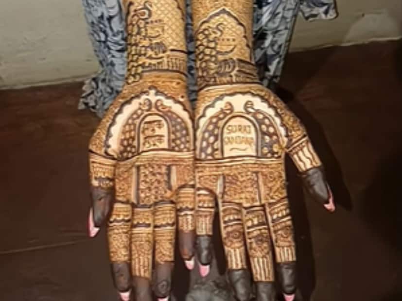  सूरज चव्हाणचा 'झापुक-झुपूक' हा डायलॉग महाराष्ट्रभर गाजला. तसेच काही दिवसांपूर्वी केदार शिंदे दिग्दर्शित त्याचा 'झापुक-झुपूक' हा चित्रपट प्रदर्शित झाला होता. त्यामुळे संजनानेही आपल्या लग्नाच्या मेहंदीमध्ये खास 'झापुक-झुपूक' लिहिलं आहे.