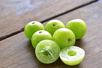 फक्त 2 आठवडे आवळा खा; शरीरात इतके चांगले बदल होतील, पाहून तुम्ही थक्क व्हाल..