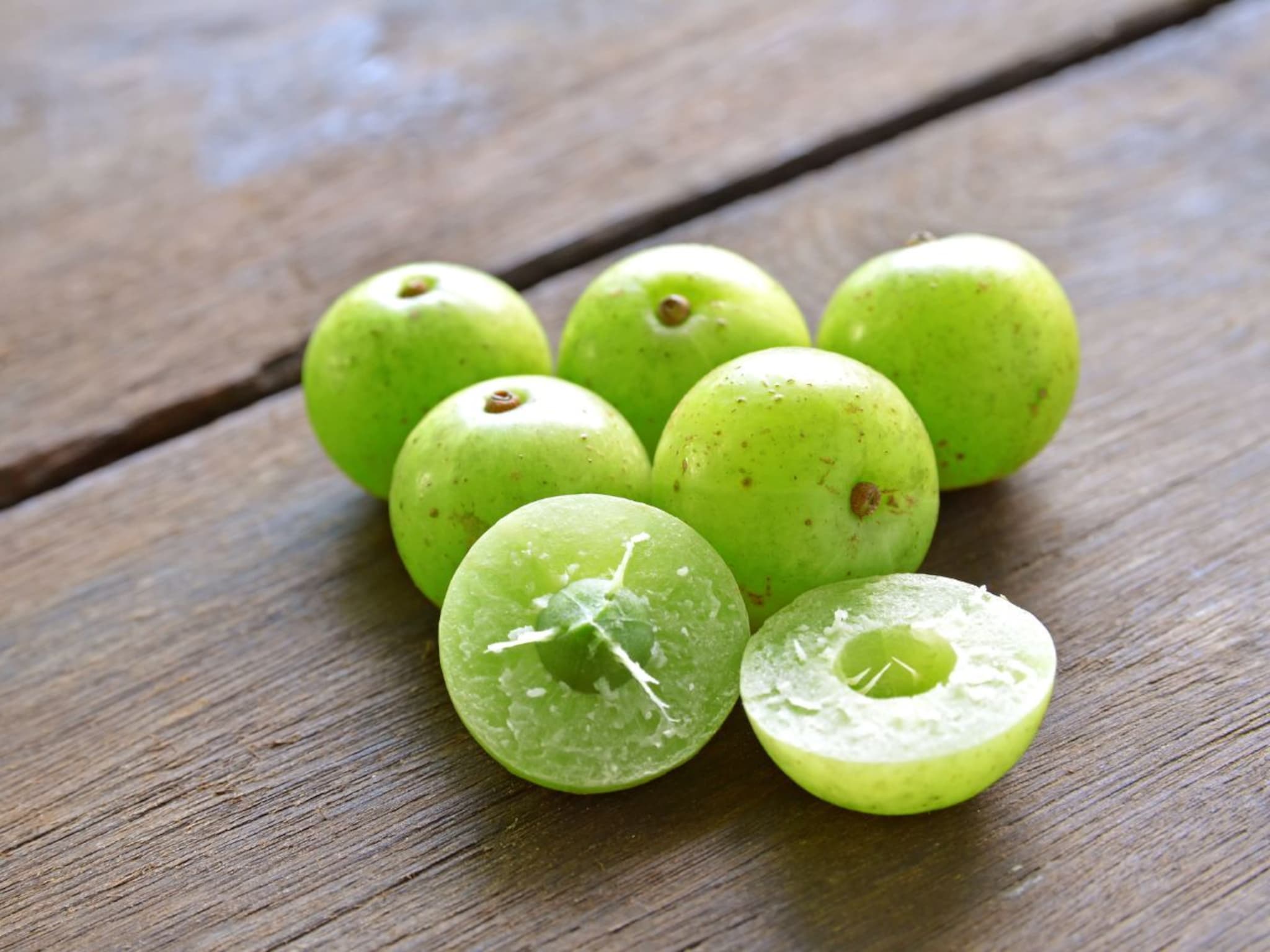 Gooseberry Benefits : फक्त 2 आठवडे आवळा खा; शरीरात इतके चांगले बदल होतील, पाहून तुम्ही थक्क व्हाल..