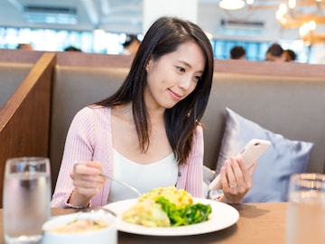 दुपारच्या जेवणाची आदर्श वेळ कोणती? दुपारच्या जेवणाची आदर्श वेळ कोणती?