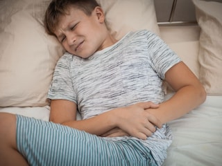 पोटदुखीमुळे शाळेत जाणंही झालं कठीण पोटदुखीमुळे शाळेत जाणंही झालं कठीण