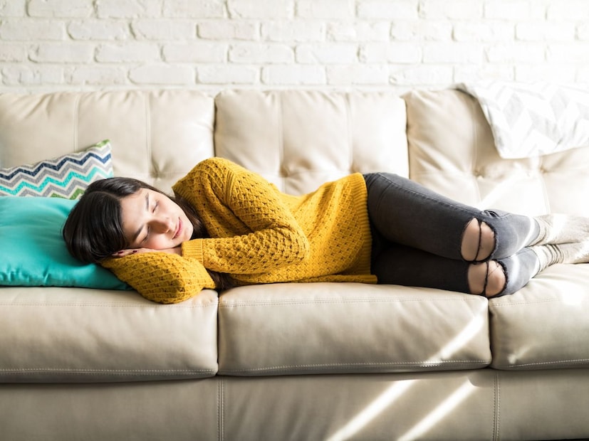 अ&#x200d;ॅलर्जीचा धोका : लोकर किंवा कृत्रिम तंतूंची अ&#x200d;ॅलर्जी असलेल्या लोकांनी रात्री स्वेटर घालणे टाळावे.