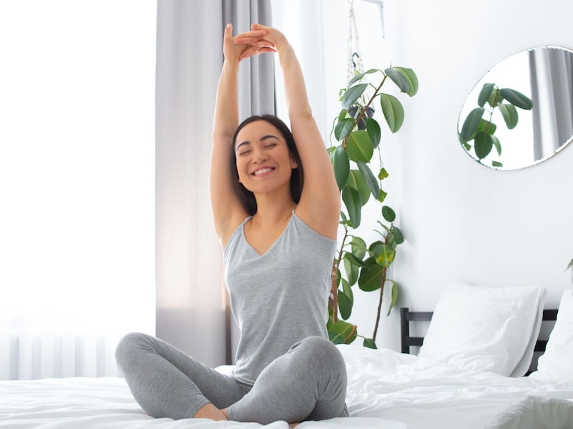 या वेळी उठणारे लोक इतरांपेक्षा अधिक सक्रिय आणि निरोगी असल्याचे आढळून आले आहे. सकाळी लवकर उठल्याने चयापचय गतिमान होतो, ज्यामुळे पचन आणि वजन व्यवस्थापनास मदत होते. लवकर उठणाऱ्यांना कमी ताण, चांगली झोप आणि चांगली एकाग्रता येते. ते दिवसभर ऊर्जा टिकवून ठेवतात आणि कमी थकतात. 