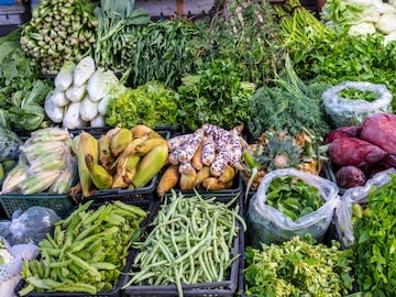 बाबो! चिकनपेक्षाही महाग झाली ही भाजी, किंमत इतकी की आकडा वाचूनच चक्कर येईल