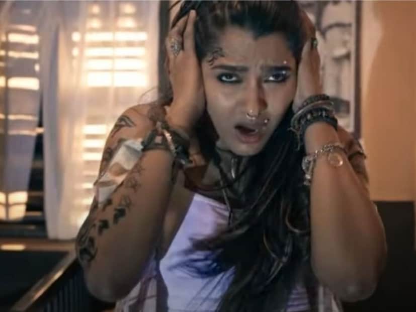  Zee5 या ओटीटी प्लॅटफॉर्मवरील हॉरर वेब सीरिज फक्त प्रेक्षकांना घाबरवत नाही तर सस्पेंस आणि थ्रिलचा अनोखा अनुभवदेखील देते. हॉरर कलाकृतींची आवड असेल तर ही सीरिज आवश्य पाहा.